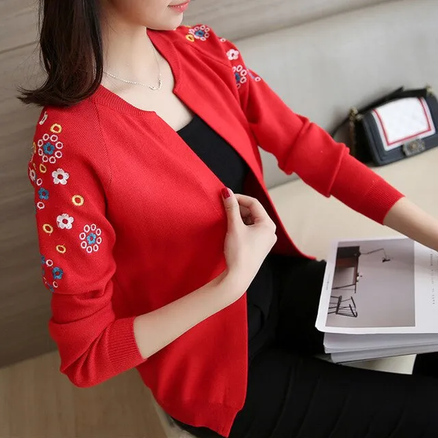 2018 female knit cardigan