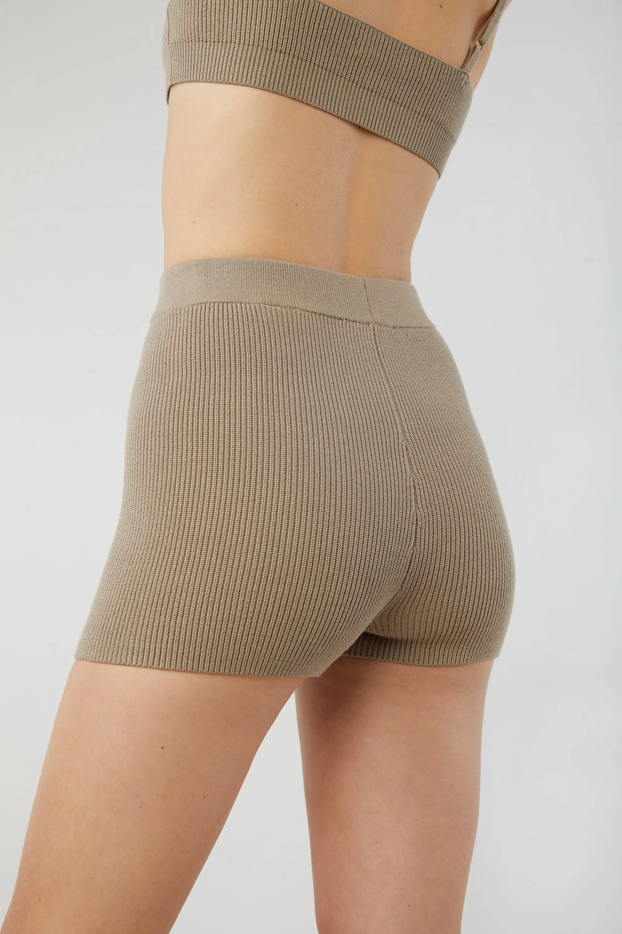KNIT SHORT