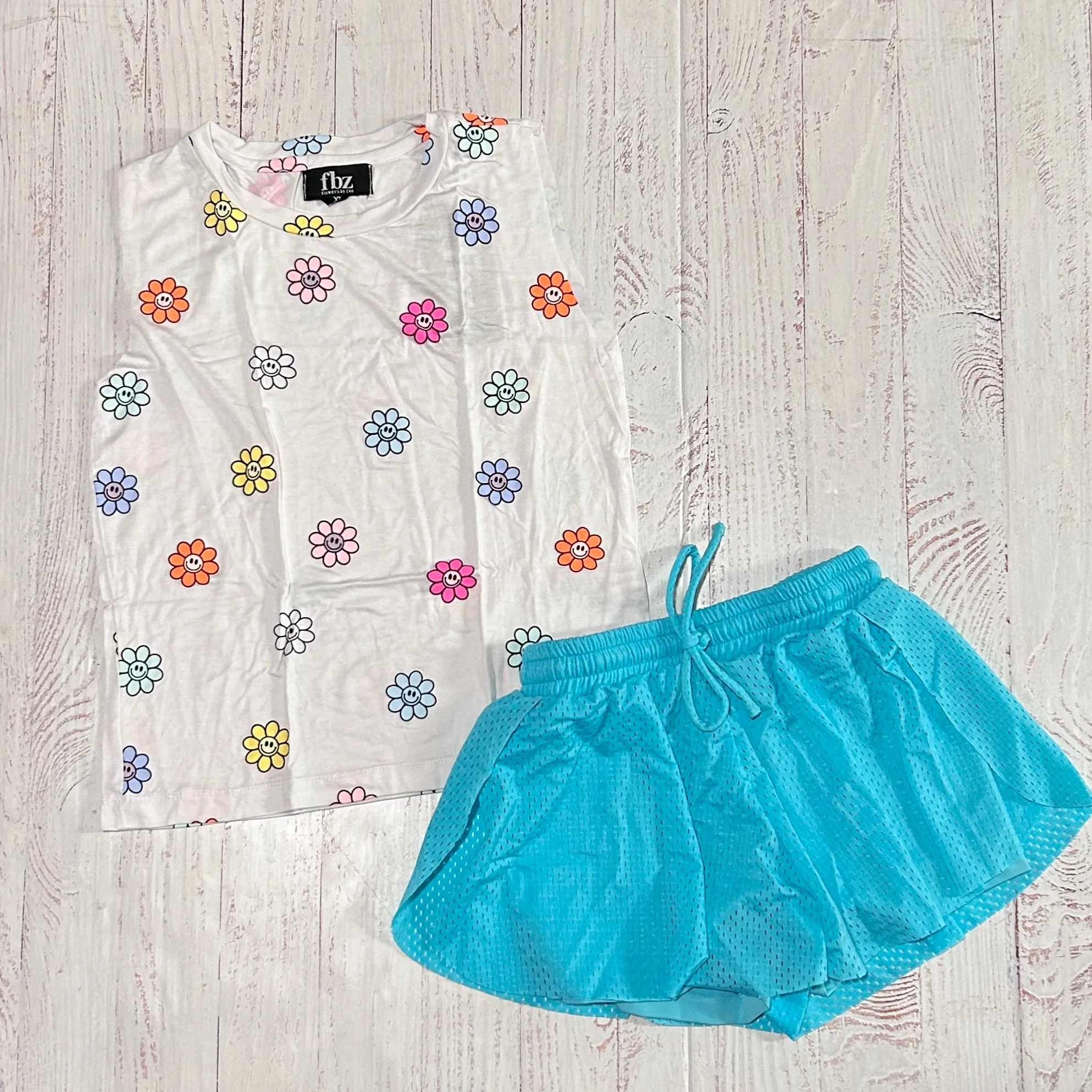 Tween Tops | White Tank with All Over Daisies | Flowers by Zoe