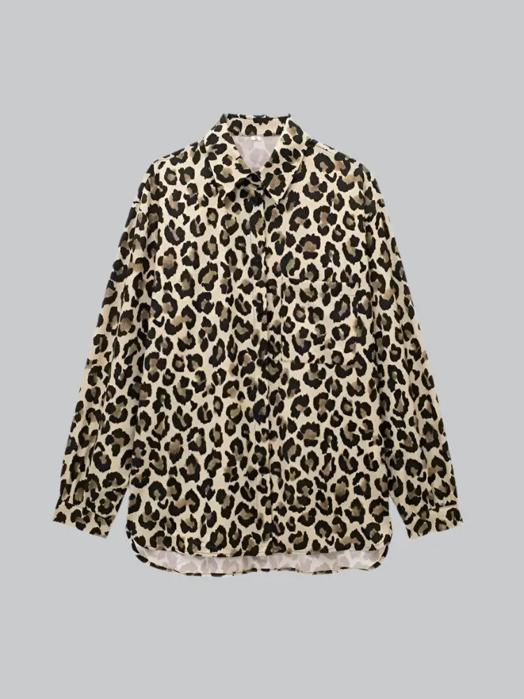 Vera | Chic Leopard Print Button-Up Blouse